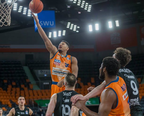 志在争冠的 志在争冠的