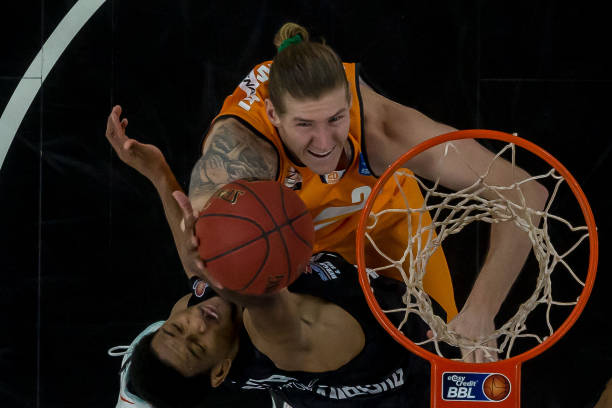 内线球员如 内线球员如